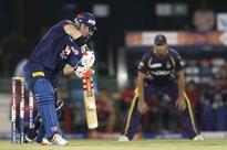 IPL 6: Delhi stay alive, abject KKR slip closer to exit