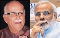 Advani reaches out to Gadkari to stymie rise of Modi in BJP