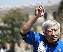 Japanese octogenarian Yuichiro Miura becomes oldest to scale Mount Everest