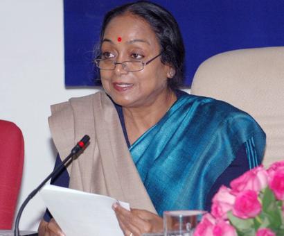 Opposition names Meira Kumar as Prez nominee Opposition names Meira Kumar as Prez nominee