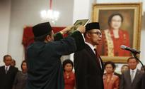 Chatib Basri installed as new Finance Minister