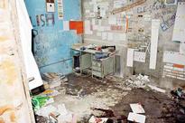 23-yr-old stabs unemployed drunkard brother 14 times