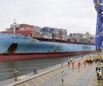 Indian apparel exporters smile as Rupee falls against USD