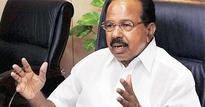 Moily refutes allegations of favouring RIL