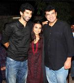PIX: Vidya Balan, Aashiqui 2 team attend special screening