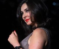 Lisa Ray launches sari collection, says it tells a story