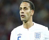 Manchester United Defender Ferdinand Quits International Soccer