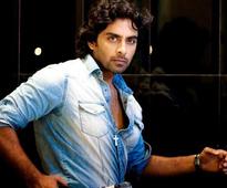 'Khoobsurat' is not based on 'Saajan': Rohit Khurana