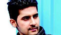 Ravi Dubey turns TV presenter for `India`s Dancing Superstar`