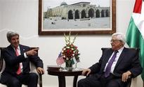 Kerry meets Israelis, Palestinians in bid to revive talks