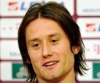 Rosicky, Cech to lead Czechs against Italy in World Cup qualifier