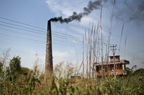 India Growth Below 5% as Policy Logjam Hurts Economy