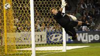 Phoenix keeper Paston to retire