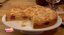Easy Bakewell cake