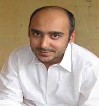 Ex-Pak PM Gilani's son kidnapped at poll rally, 2 killed