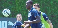 Italy out to boost World Cup chances in Prague