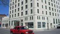 Housing advocate 'shocked' Royal Edward Arms closing May 10, 2013 7:26 AM ET Kinna-aweya legal clinic's coordinator is worried that losing more than 60 social housing units at the Royal Edward Arms will make Thunder B