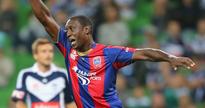 Heskey extends Jets stay