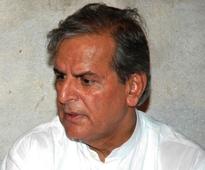MQM kneels down in Karachi: PTI President Javed Hasmi