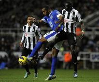 Bullish Distin eyes Anfield win to soothe derby wounds