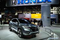 Bigger Cars Favored at New York Int'l Auto Show