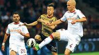 Milan look to seal third place with Siena win