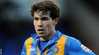Bradshaw agrees new Shrewsbury deal