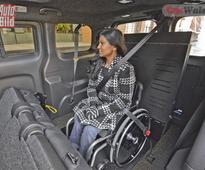 2013 New York Auto Show: Nissan unveils NV200 mobility taxi