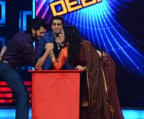 Ritiesh and Geeta show their muscle power