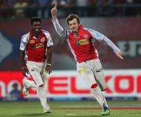 'Bowler' Gilchrist ends IPL career on a high
