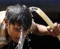 Delhi burns at 45 degree, mercury to climb even further