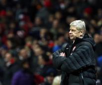 Robson: Arsenal must win trophies or sack Wenger