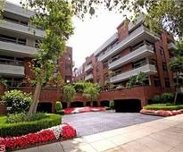 Ellen DeGeneres lists Beverly Hills condo for sale