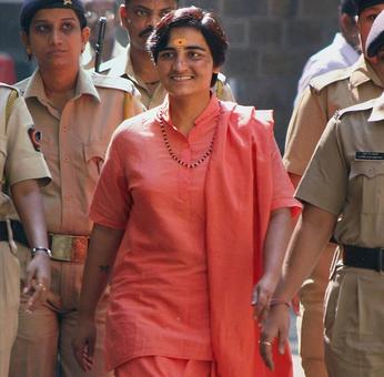 Malegaon blast: Sadhvi Pragya Thakur gets bail, Col Purohit stays in jail Malegaon blast: Sadhvi Pragya Thakur gets bail, Col Purohit stays in jail