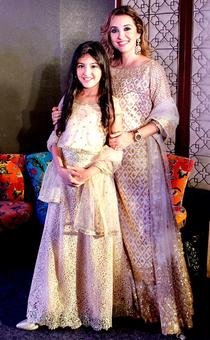 Pics: Kiara Advani walks the ramp with her mom Pics: Kiara Advani walks the ramp with her mom