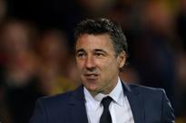 Wolves axe Dean Saunders