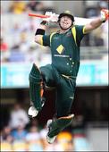 Warner reported for sledging journalists on Twitter