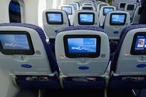 United's 787 take off