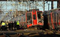 US commuter trains collide; 60 go to hospitals