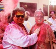 PIX: Bappi Lahiri celebrates Holi with family