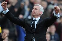 Newcastle ace Papiss Cisse fires warning to Benfica