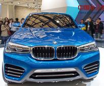 Carmakers showcase tech innovations at Shanghai Auto Show