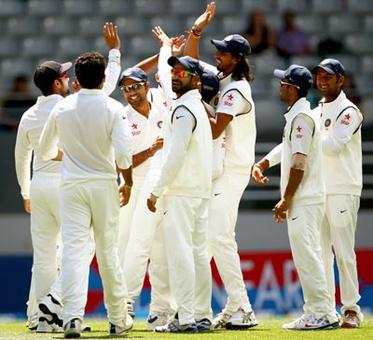 Auckland Test in the balance after bowlers lead India's fightback Auckland Test in the balance after bowlers lead India's fightback