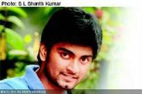 Atharvaa-Janani Iyer dating?