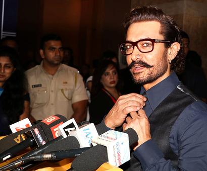 And, we never thought we'd see Aamir Khan at the awards And, we never thought we'd see Aamir Khan at the awards