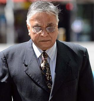 Dr Patel likely to walk free, Aus prosecutors drop charges Dr Patel likely to walk free, Aus prosecutors drop charges