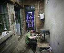 Homemade robot looks ready for world domination