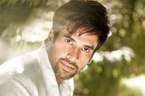 Tusshar was to debut with 'Kabhi Khushi Kabhie Gham'