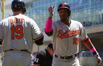 Adam Jones hits strangest upper-deck HR you'll ever see