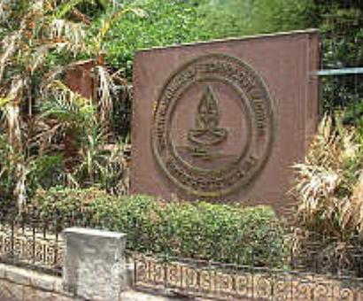 IITs, CII seek better academia-industry ties